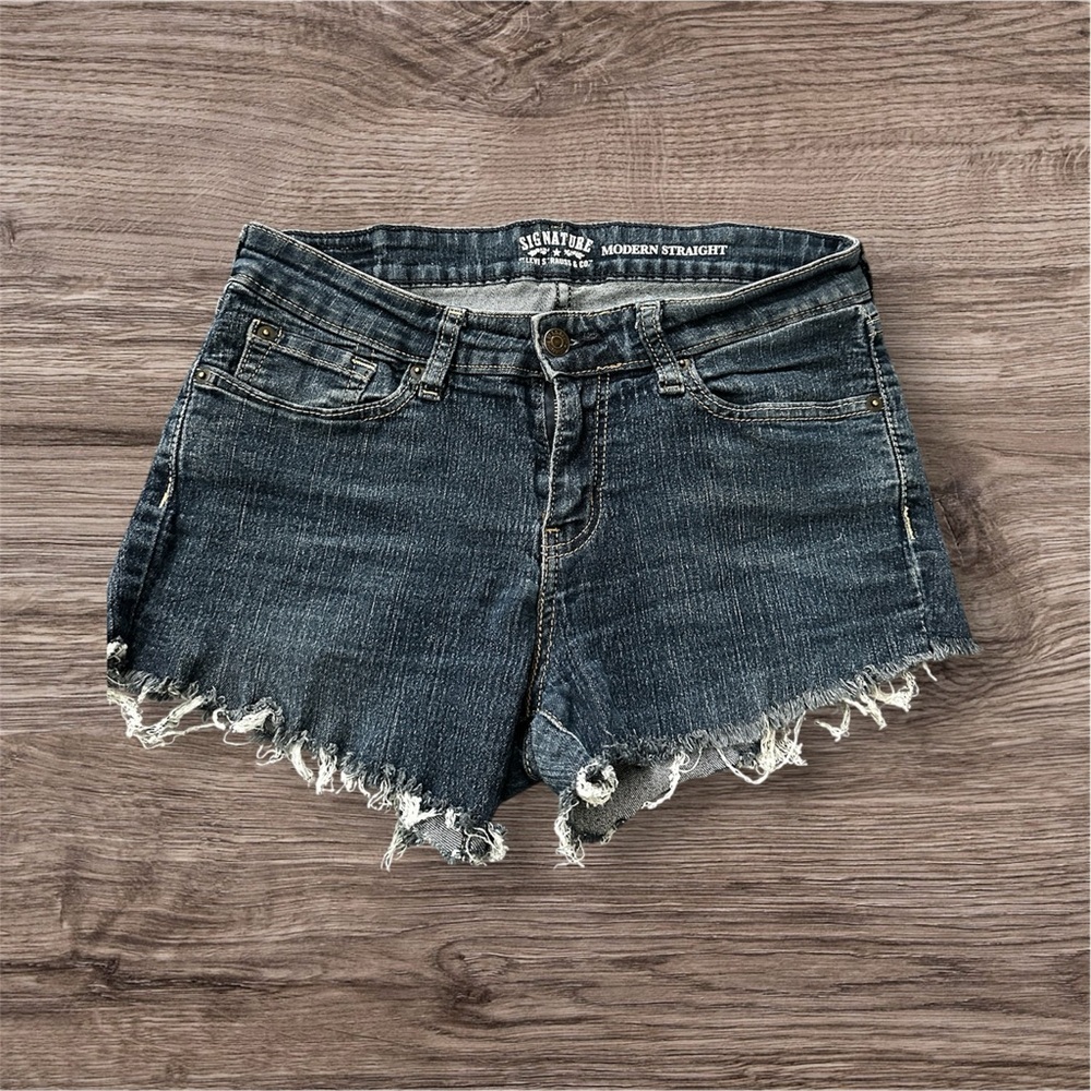 Signature by Levi Strauss Jean Shorts Frayed Hem